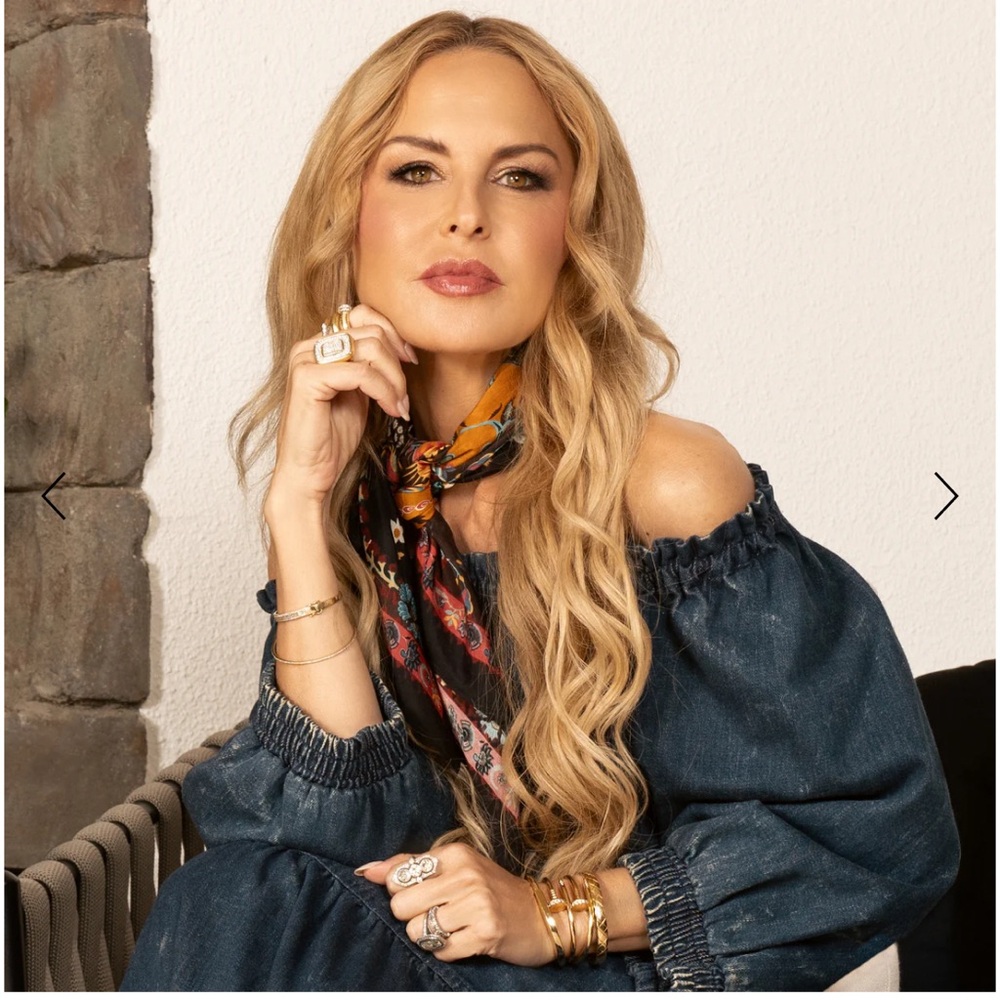 CURATEUR Rhapsody Scarf VISMAYA
 Scarf Wear in your hair your neck tied